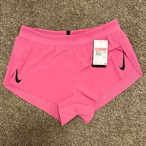 Nike areoswift shorts LOW RISE NWT
